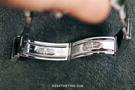 how to tighten a rolex clasp|how to tighten Rolex bracelet.